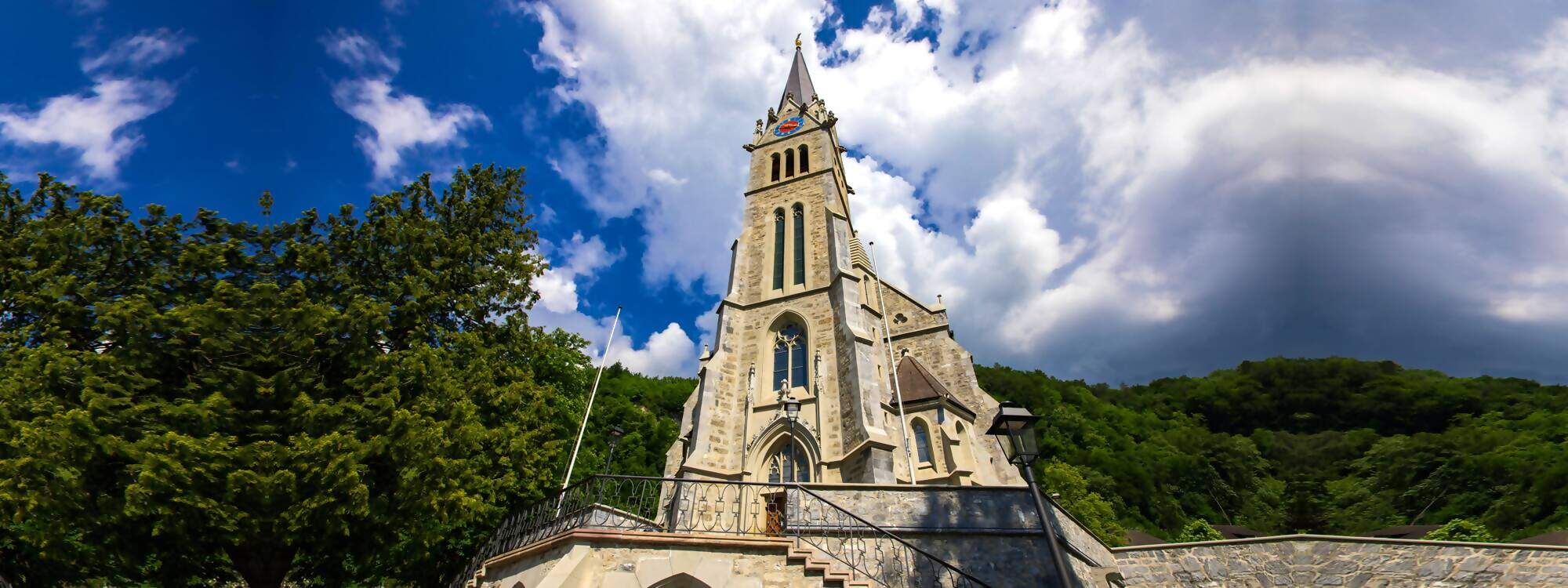 Eine Kirche in Vaduz - die Hauptstadt von Liechtenstein